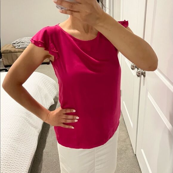 Beautiful Fuchsia Color Top. Size S - Picture 1 of 3